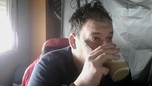 porkorossy online show from April 2026 08:15:01 AM