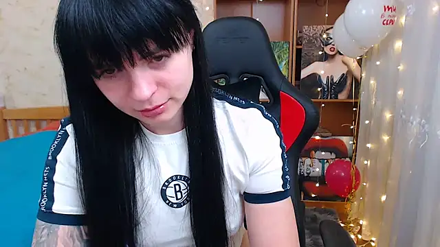 Snapshot of JuicyJess chatting on February 2025 08:04:02 PM JuicyJess online show from February 2025 08:04:02 PM