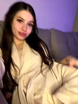 SofiaLaLight online show from November 2025 03:15:01 AM