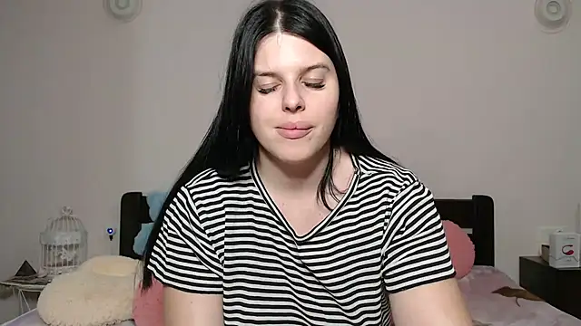 Annatrybebetter online show from September 2025 10:12:01 PM