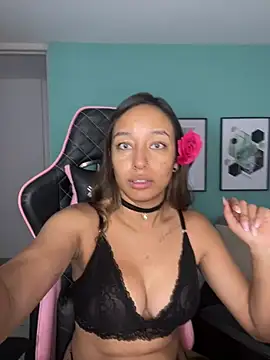DianaHopson online show from December 2024 12:23:02 PM
