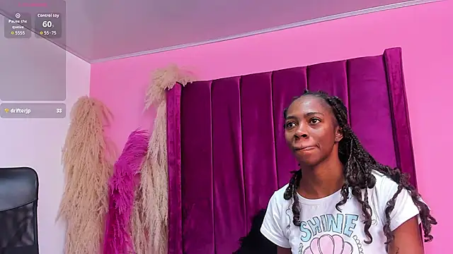 Shanelle   online show from December 2025 02:22:02 PM