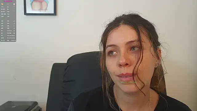 Snapshot of irinasweet27 chatting on March 2025 12:28:02 AM irinasweet27 online show from March 2025 12:28:02 AM