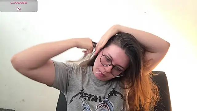 Snapshot of irinasweet27 chatting on September 2025 01:45:02 PM irinasweet27 online show from September 2025 01:45:02 PM