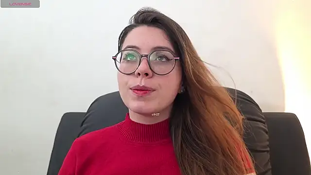 Snapshot of irinasweet27 chatting on September 2025 02:55:02 PM irinasweet27 online show from September 2025 02:55:02 PM