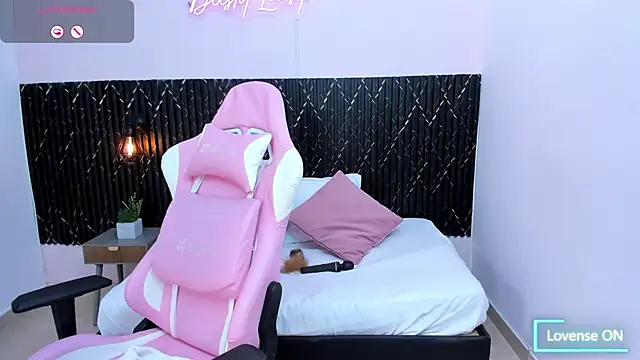 Snapshot of tammy_lynn69 chatting on March 2025 05:38:02 PM tammy lynn69 online show from March 2025 05:38:02 PM