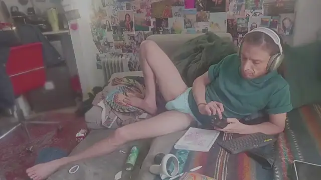 DownstairsSky online show from February 2025 02:05:01 PM