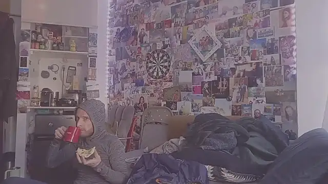 DownstairsSky online show from February 2025 09:30:01 PM