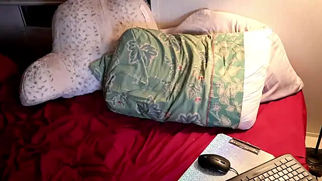 Snapshot of xxpixeyxx chatting on September 2025 02:22:01 AM xxpixeyxx online show from September 2025 02:22:01 AM