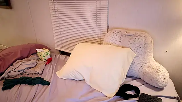 Snapshot of xxpixeyxx chatting on September 2025 03:33:02 AM xxpixeyxx online show from September 2025 03:33:02 AM