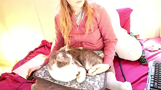 xxpixeyxx online show from December 2025 02:43:02 PM