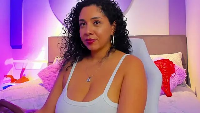 Snapshot of ana_sweet2 chatting on January 2025 03:54:02 PM ana sweet2 online show from January 2025 03:54:02 PM