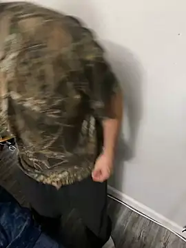 demonslayerr999 online show from December 2024 04:02:02 AM