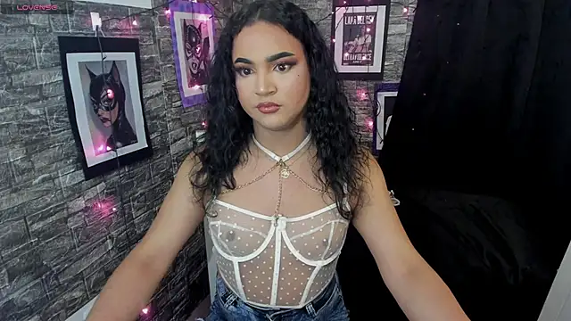 Andrys  online show from December 2025 09:52:01 PM