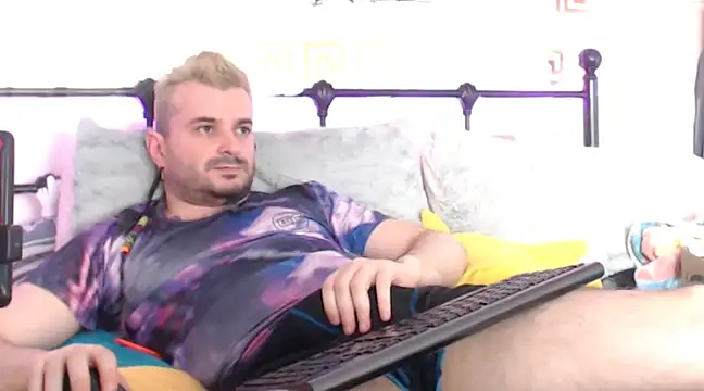 Snapshot of erotico69xxx chatting on February 2025 03:48:02 PM erotico69xxx online show from February 2025 03:48:02 PM