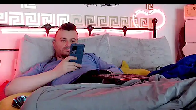 Snapshot of erotico69xxx chatting on September 2025 10:35:01 PM erotico69xxx online show from September 2025 10:35:01 PM