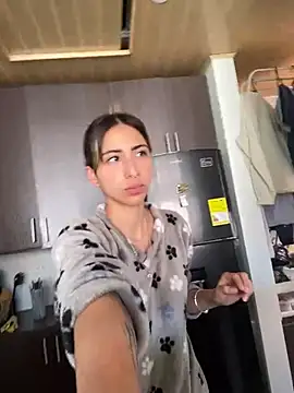 Snapshot of Ameellie chatting on December 2024 03:03:01 PM Ameellie online show from December 2024 03:03:01 PM