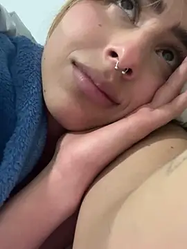 Snapshot of Ameellie chatting on January 2025 07:39:01 PM Ameellie online show from January 2025 07:39:01 PM