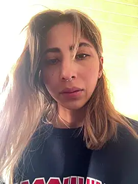 Snapshot of Ameellie chatting on January 2025 01:44:02 PM Ameellie online show from January 2025 01:44:02 PM