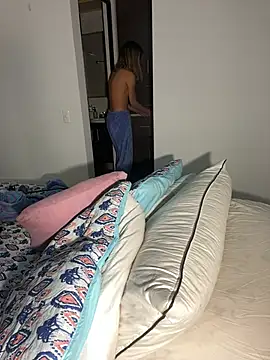 Snapshot of Ameellie chatting on January 2025 12:22:02 AM Ameellie online show from January 2025 12:22:02 AM