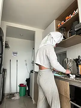 Snapshot of Ameellie chatting on February 2025 03:21:01 PM Ameellie online show from February 2025 03:21:01 PM