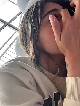 Snapshot of Ameellie chatting on February 2025 05:47:02 PM Ameellie online show from February 2025 05:47:02 PM