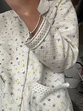 Snapshot of Ameellie chatting on March 2025 01:49:02 PM Ameellie online show from March 2025 01:49:02 PM