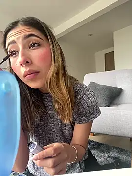 Snapshot of Ameellie chatting on March 2025 02:10:02 PM Ameellie online show from March 2025 02:10:02 PM