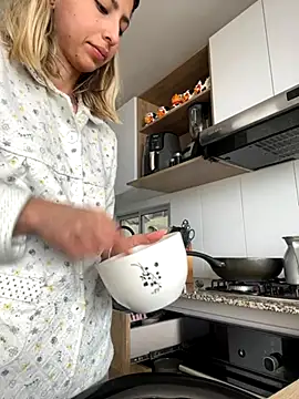 Snapshot of Ameellie chatting on September 2025 04:07:02 PM Ameellie online show from September 2025 04:07:02 PM