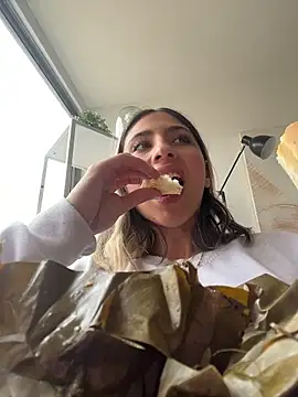 Ameellie online show from April 2026 04:26:02 PM