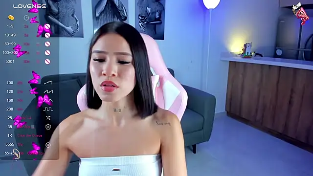 sophia willians online show from December 2024 09:45:01 PM