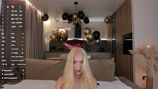 Snapshot of eva_m1racle_ chatting on October 2025 08:41:02 PM eva m1racle online show from October 2025 08:41:02 PM