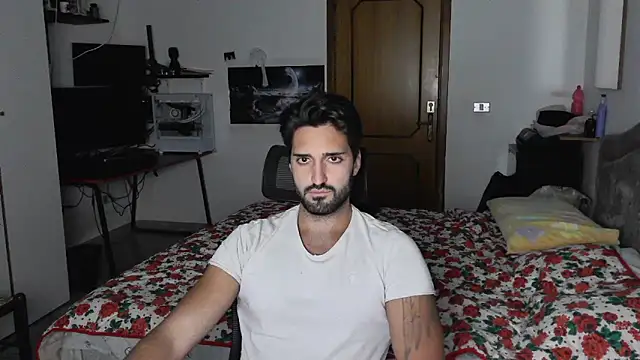 Snapshot of Alexox02 chatting on October 2025 05:54:02 PM Alexox02 online show from October 2025 05:54:02 PM