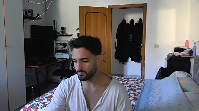 Snapshot of Alexox02 chatting on October 2025 10:57:02 AM Alexox02 online show from October 2025 10:57:02 AM