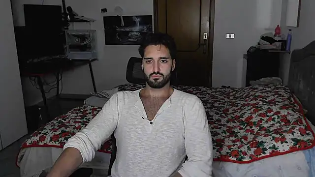 Snapshot of Alexox02 chatting on October 2025 06:04:01 PM Alexox02 online show from October 2025 06:04:01 PM