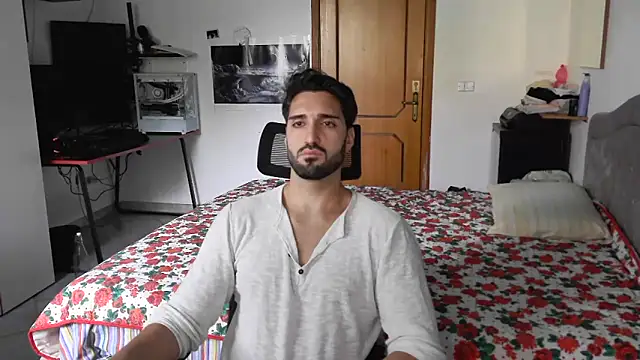 Snapshot of Alexox02 chatting on October 2025 02:24:01 PM Alexox02 online show from October 2025 02:24:01 PM