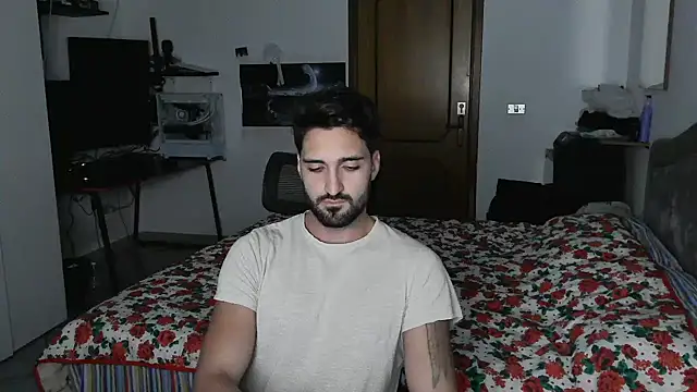 Snapshot of Alexox02 chatting on November 2025 09:17:02 PM Alexox02 online show from November 2025 09:17:02 PM