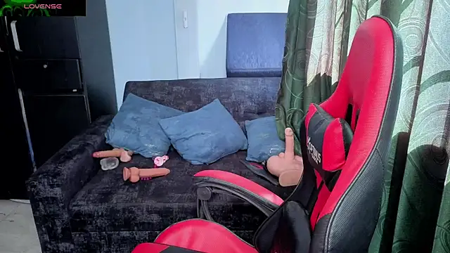 charlotee lovee69 online show from July 2026 07:35:02 PM