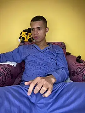 MoiseXxx 777 online show from January 2025 07:03:01 AM