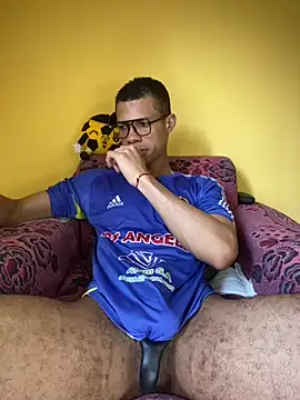 MoiseXxx 777 online show from January 2025 10:24:01 PM