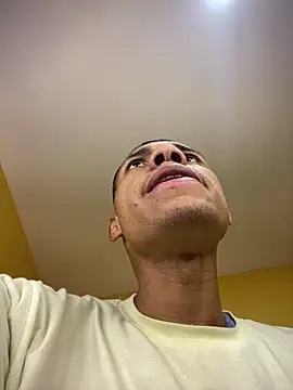 MoiseXxx 777 online show from March 2025 07:26:01 AM