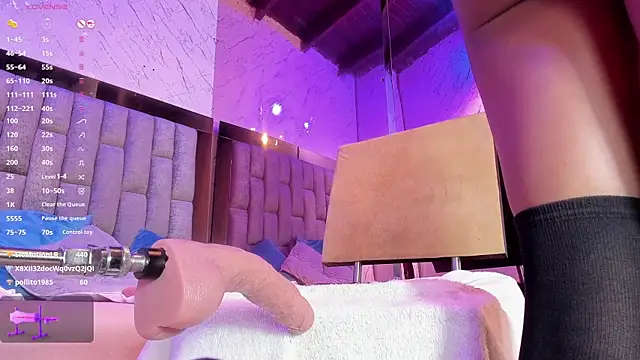 EmmaDuque online show from February 2025 07:39:01 PM