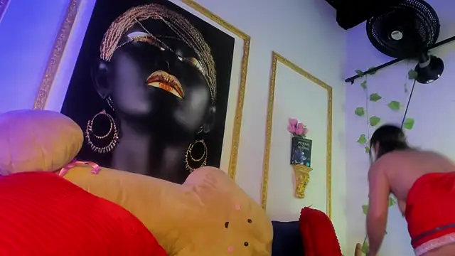 CandyQueenGold online show from March 2025 01:07:01 AM