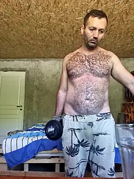 Snapshot of florin421 chatting on May 2026 02:24:02 PM florin421 online show from May 2026 02:24:02 PM