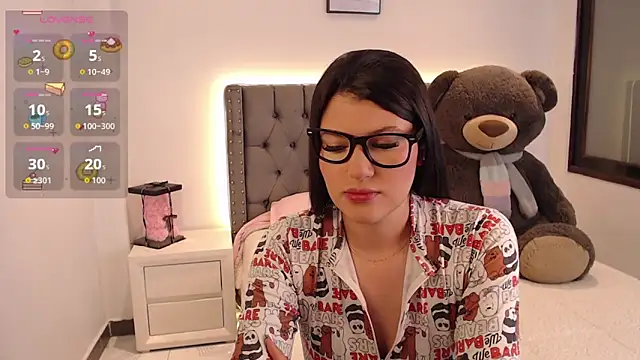 Nicols66 online show from November 2025 10:52:02 PM