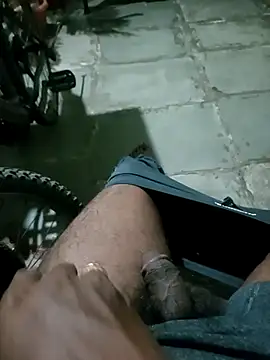 samlord261 online show from April 2026 05:07:01 AM