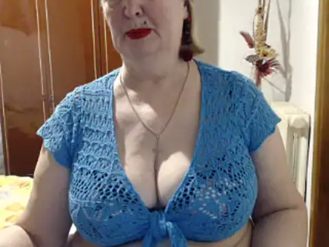 Snapshot of Secretfox chatting on February 2025 03:20:01 PM Secretfox online show from February 2025 03:20:01 PM