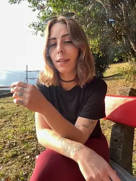 Mia Railey online show from October 2025 02:30:02 PM