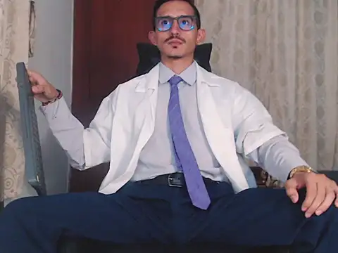 HomeAloneK online show from October 2025 07:34:02 PM