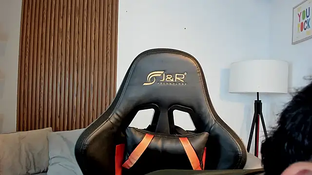 liam collins21 online show from October 2025 01:10:01 PM